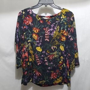 H&M Shortsleeve Black Flower Design Blouse (Size 10)